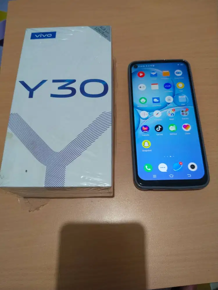 Dijual HP  vivo Y30