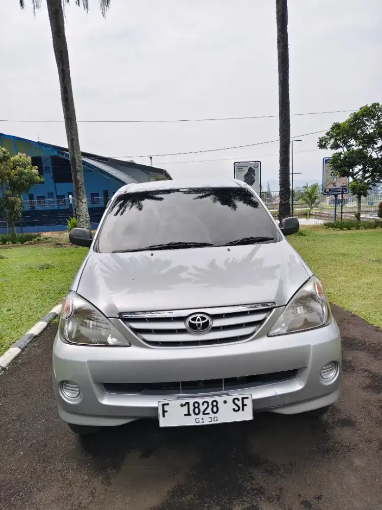 Dijual Avanza E 1,3cc Tahun 2005 istimewa low KM