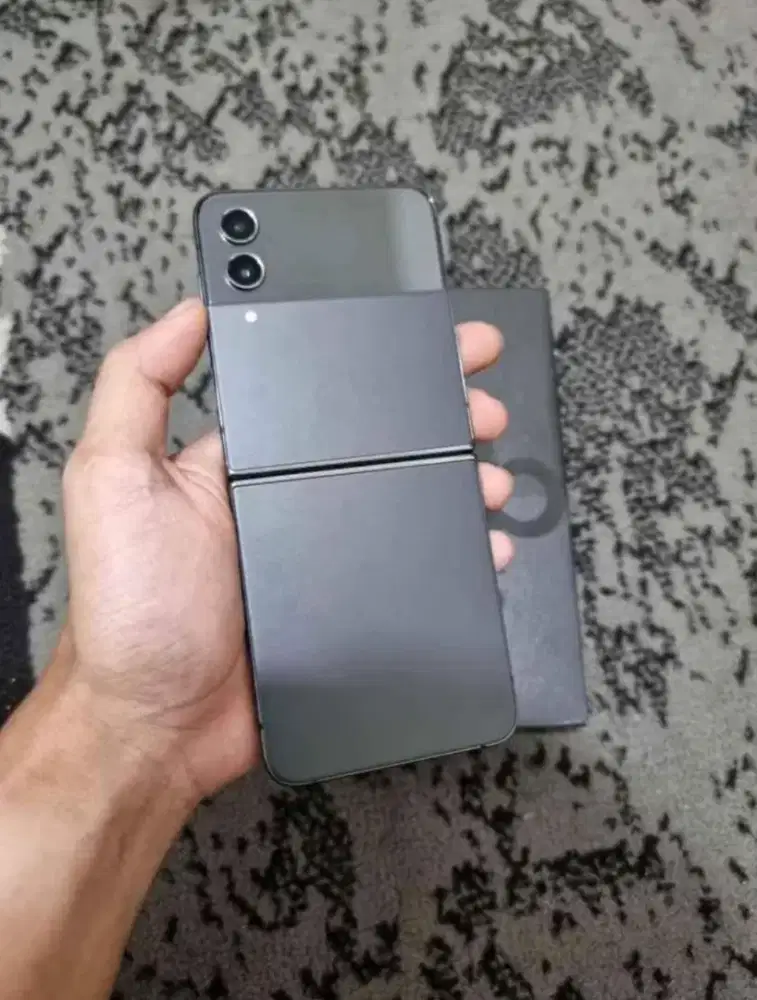 Samsung Flip 4 ram 8/256 RESMI SEIN