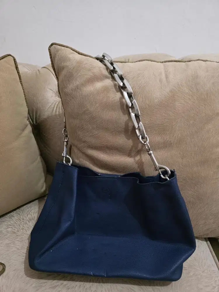 Tas Charles & Keith