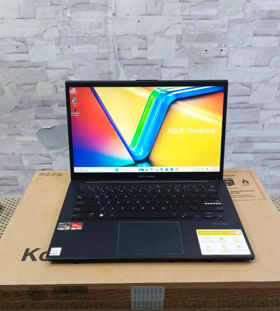 Asus vivobook go 14 AMD ryzen 3