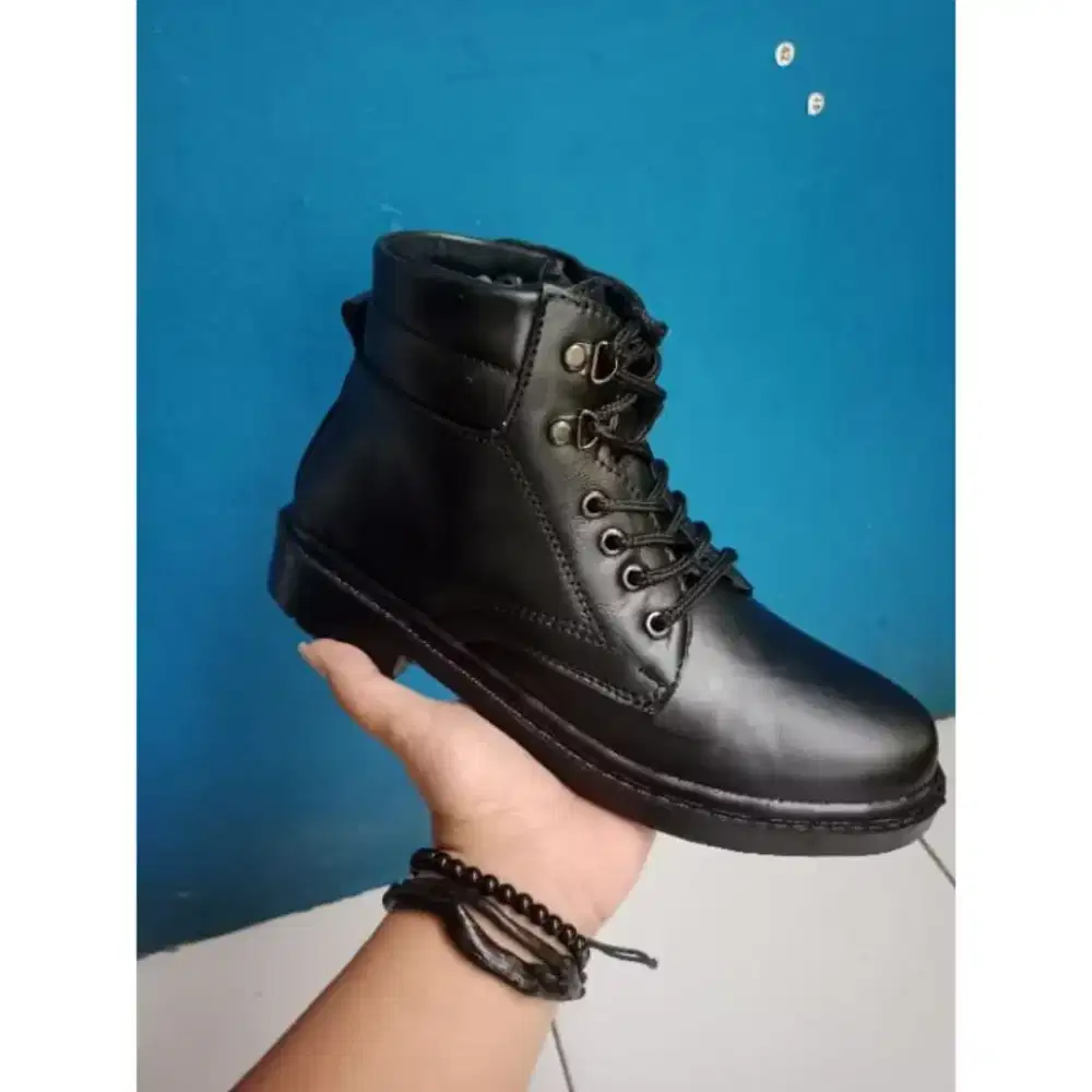 Sepatu PDH semi boot