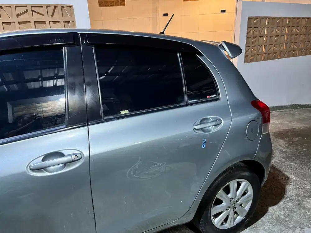 Toyota Yaris 2011 Bensin