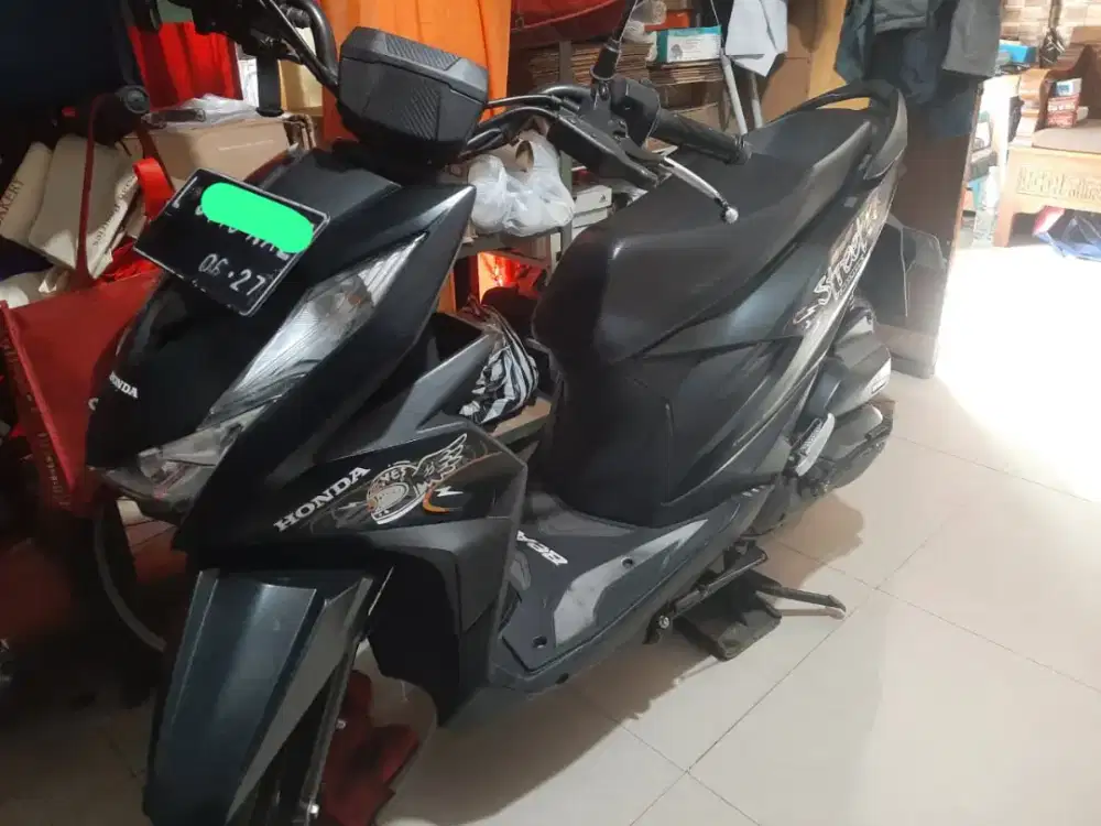 Dijual Cepat: Honda Beat Street 2022 - Siap Gas!