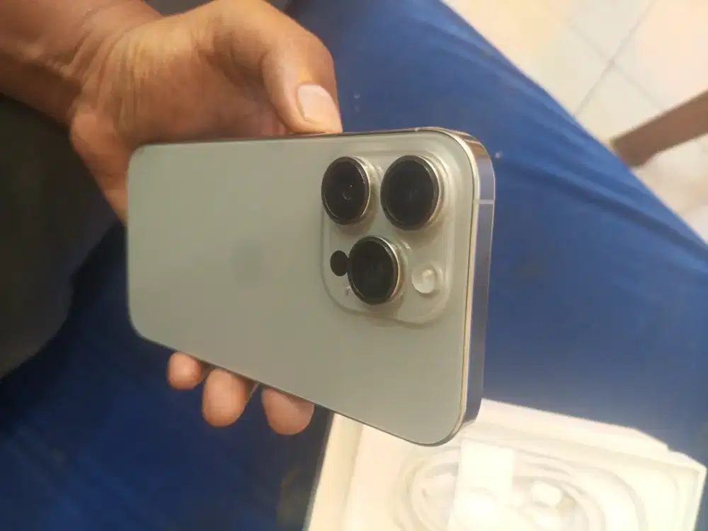 Jual iPhone 24 jam di harapan indah Bekasi