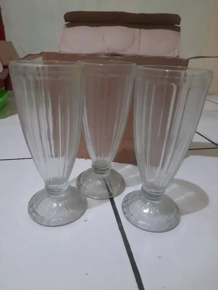 Dijual 3buah gelas cantik juss