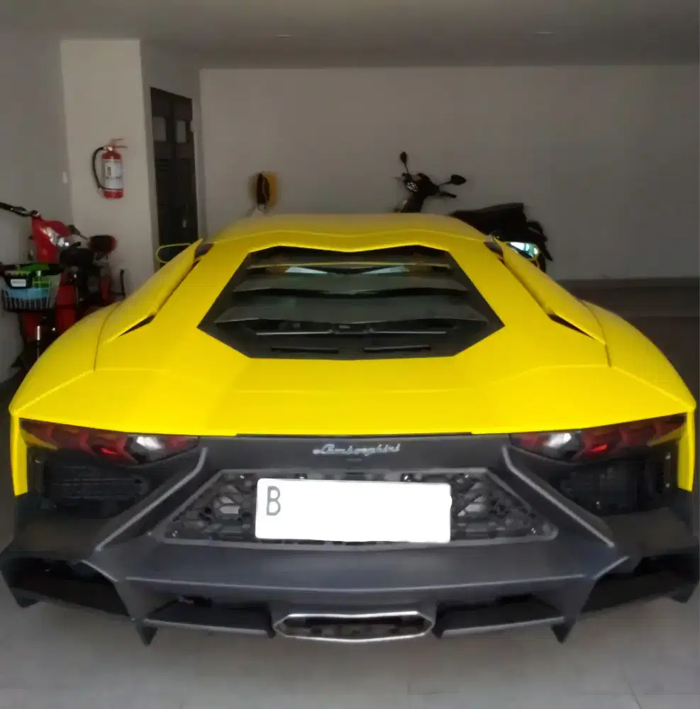 MURAH. LAMBORGHINI AVENTADOR 2013 ferrari lp700 458