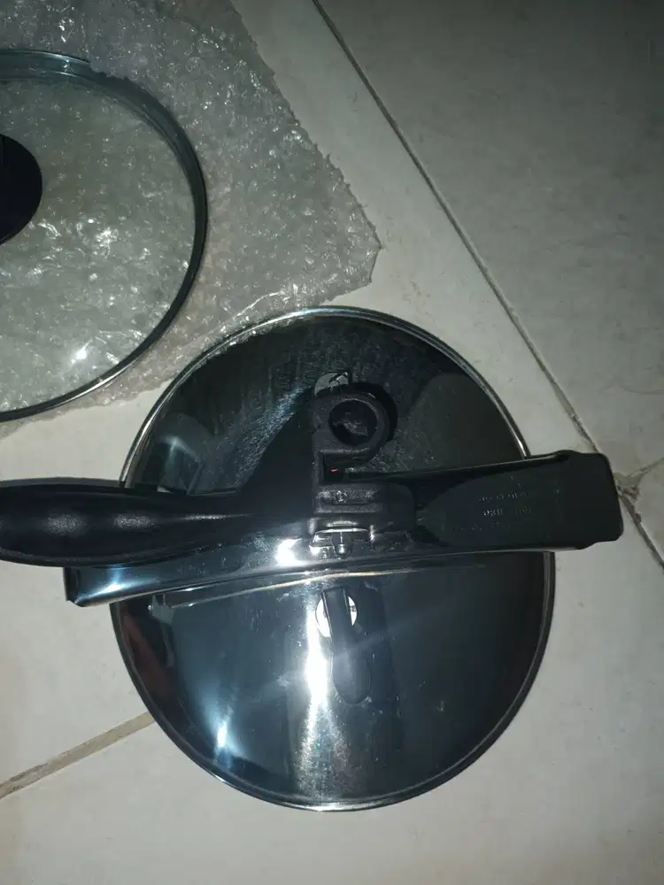 Dijual Cepat Panci Presto Merek Platinum