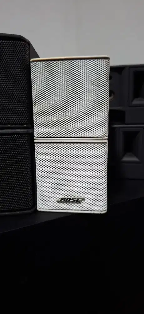 Speaker satelite bose jewel cube 1 pcs