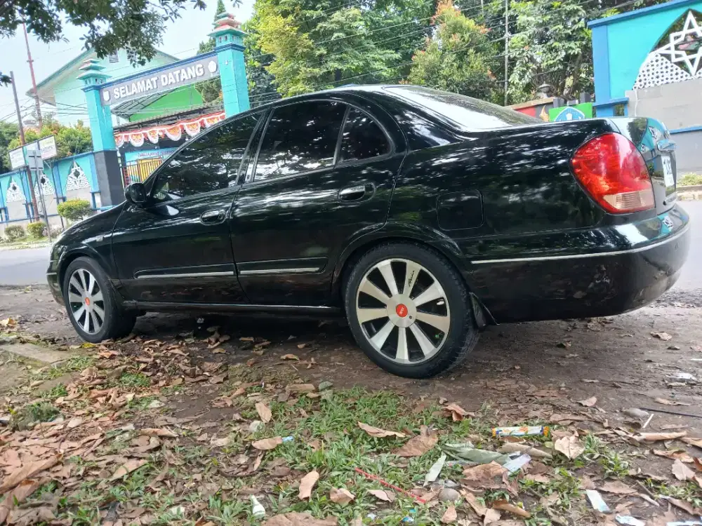 Nissan sunny neo
