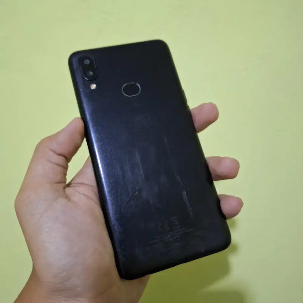Samsung a10 2/32GB Sein