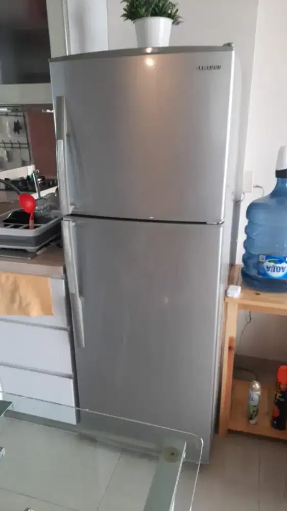 SERVIS KULKAS RUSAK