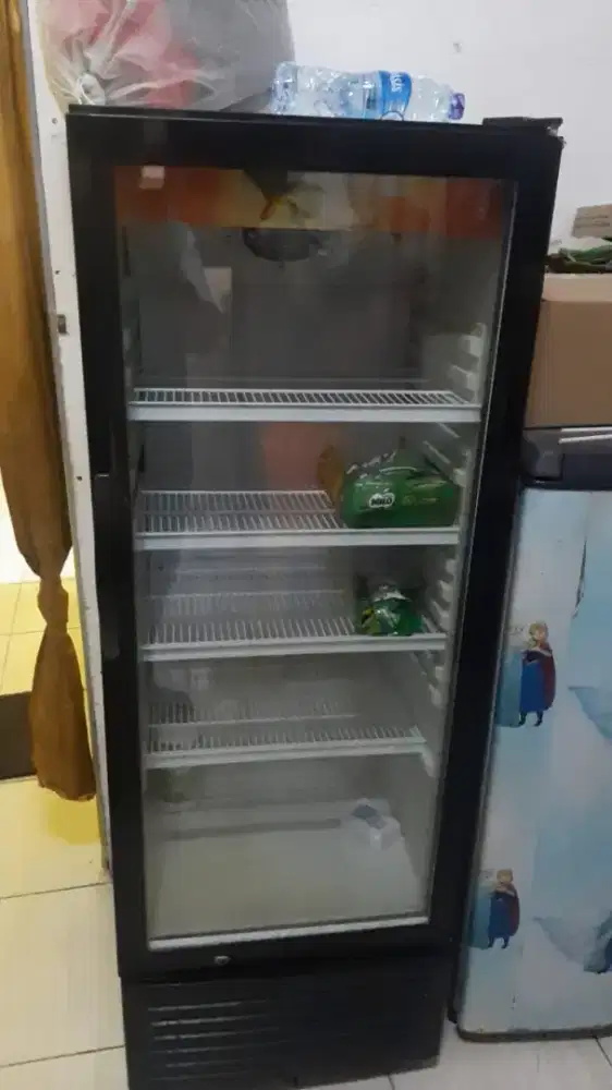 SERVIS KULKAS BERGARASI