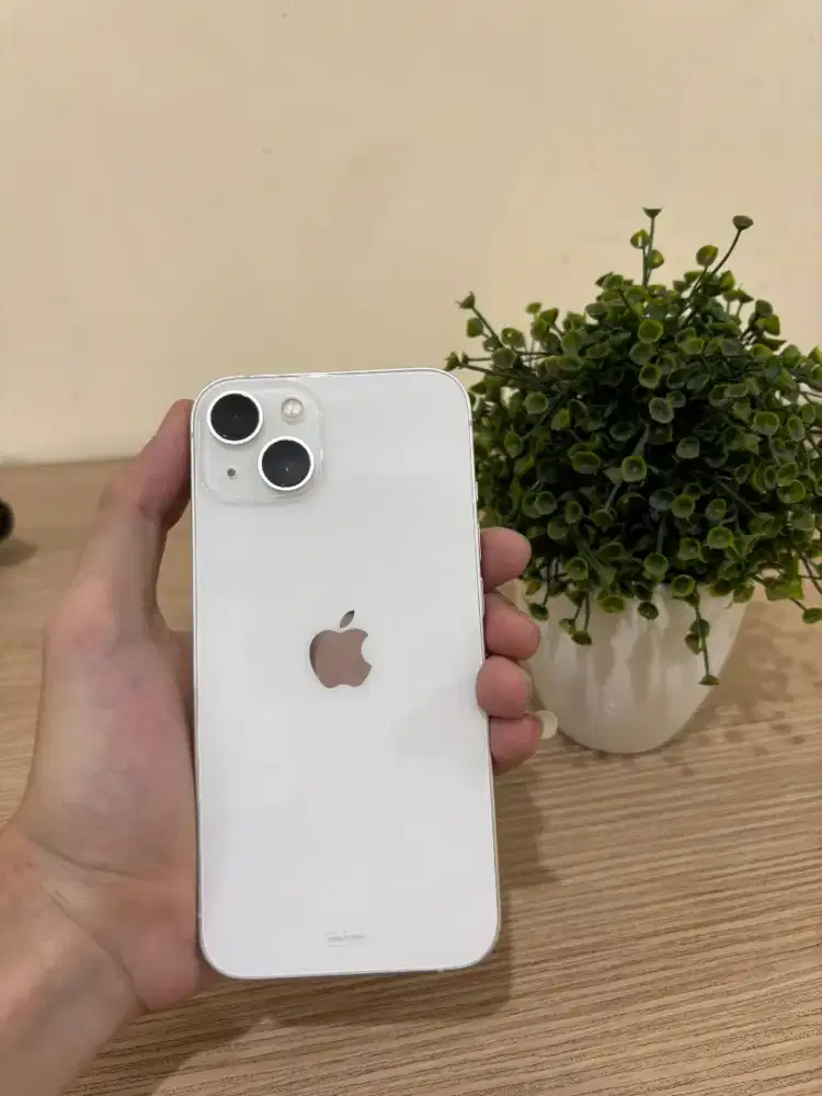iPhone 13 ibox garansi on