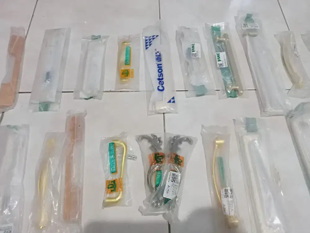 Sisa borongan jual aja, masih baru semua