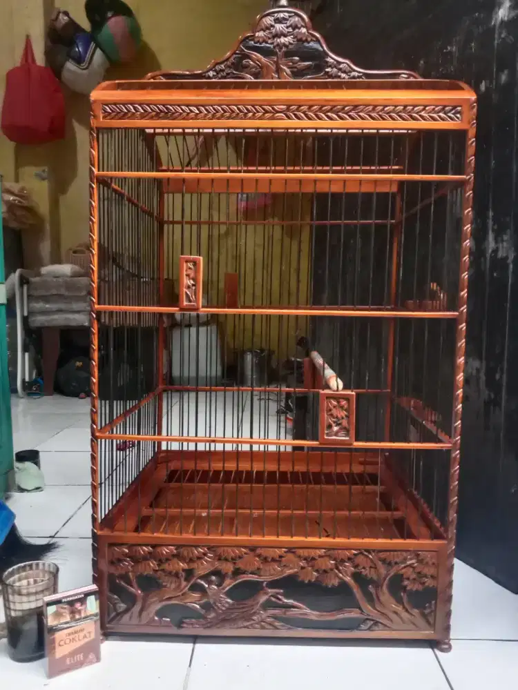 Sangkar burung ukir
