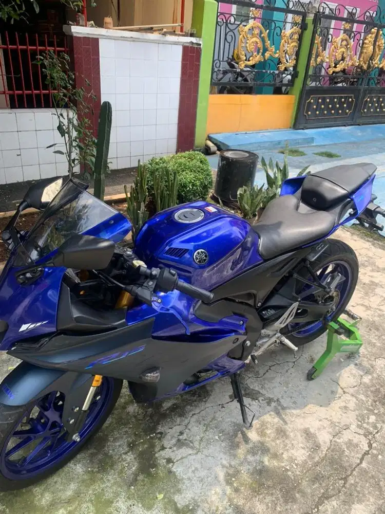 R15 v4 jual sat-set