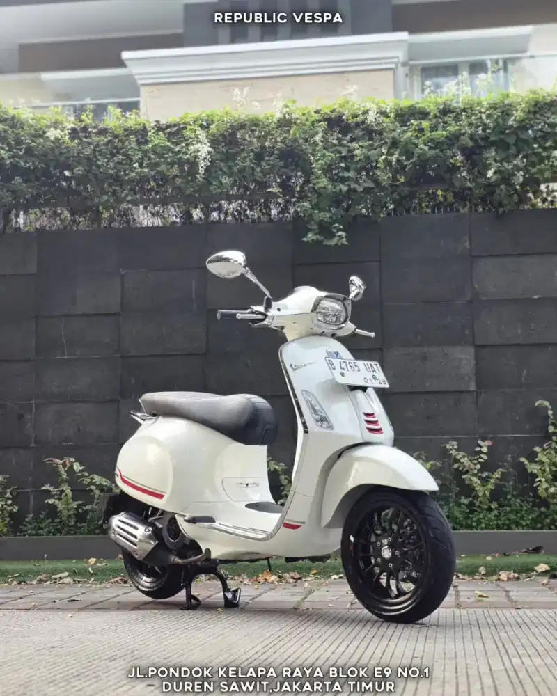 DIJUAL VESPA SPRINT S 150 IGET ABS LED THN 2022 PERFECT CONDITION