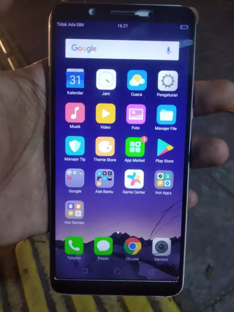 Oppo f5 ram4/64 minus retak Masi normal