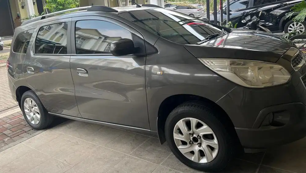 Chevrolet Spin 2013 Bensin