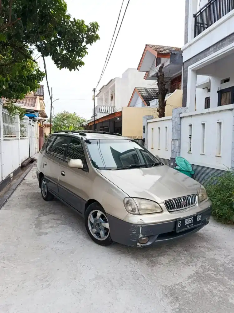 Kia Carens Matic 2001