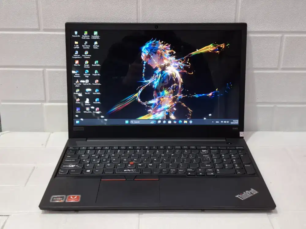 Lenovo Thinkpad E585 /Prosesor AMD Ryzen 5 2500U/Ram 16GB/SSD 256GB