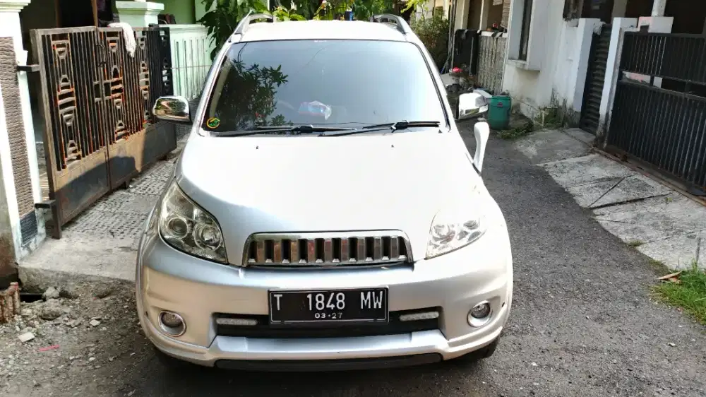 Toyota rush S Manual 2012
