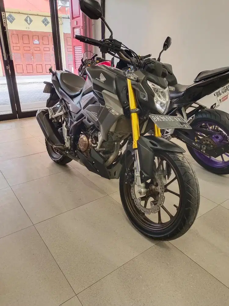 Honda CB 150 R V4 SE 2022 warna Hitam Doff CB150R CB150 150 R CC Black