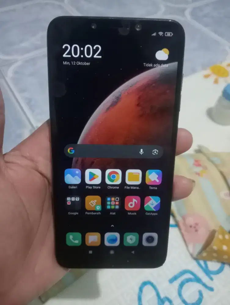 Pocofone f1 6/128 Snapdragon 845