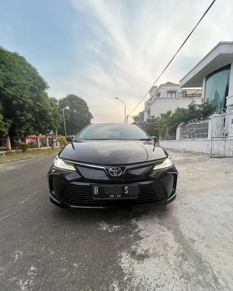 Toyota Corolla Altis 2021 1.8V bensin PAJAK PANJANG, TERAWAT, PRIBADI