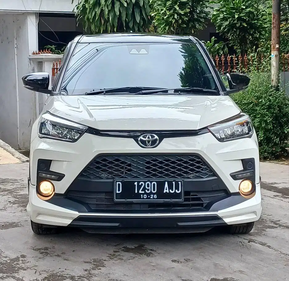 RAIZE GR SPORT TSS TWO TONE TURBO 1.0 AT 2021 LowKM 25rb RECORD TOYOTA