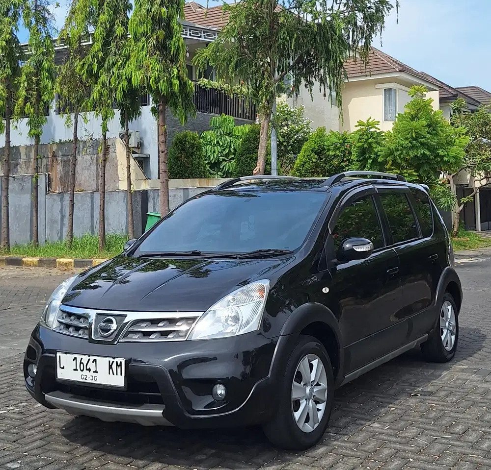 Nissan Livina 2011 Bensin