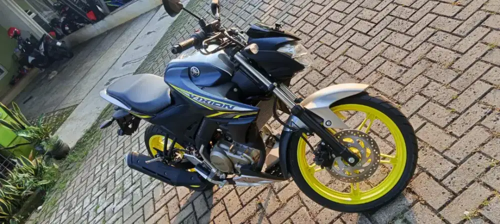 Motor yamaha vixion kondisi baru