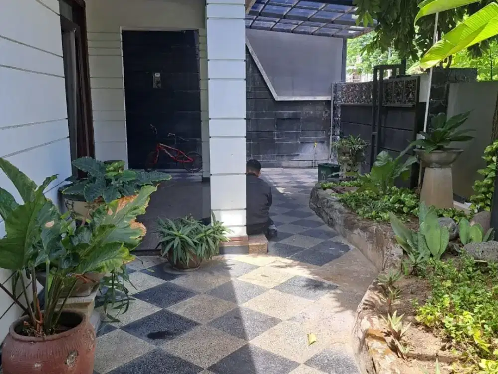 RUMAH KERTAJAYA INDAH MURAH TERAWAT BUTUH TERJUAL CEPAT 14JT PER M MASIH NEGO