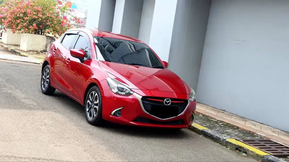 [ LOW KM ] Mazda2 Mazda 2 1.5 R Skyactiv AT Merah 2017/2018