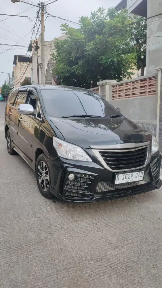 Toyota Kijang Innova 2013 Bensin