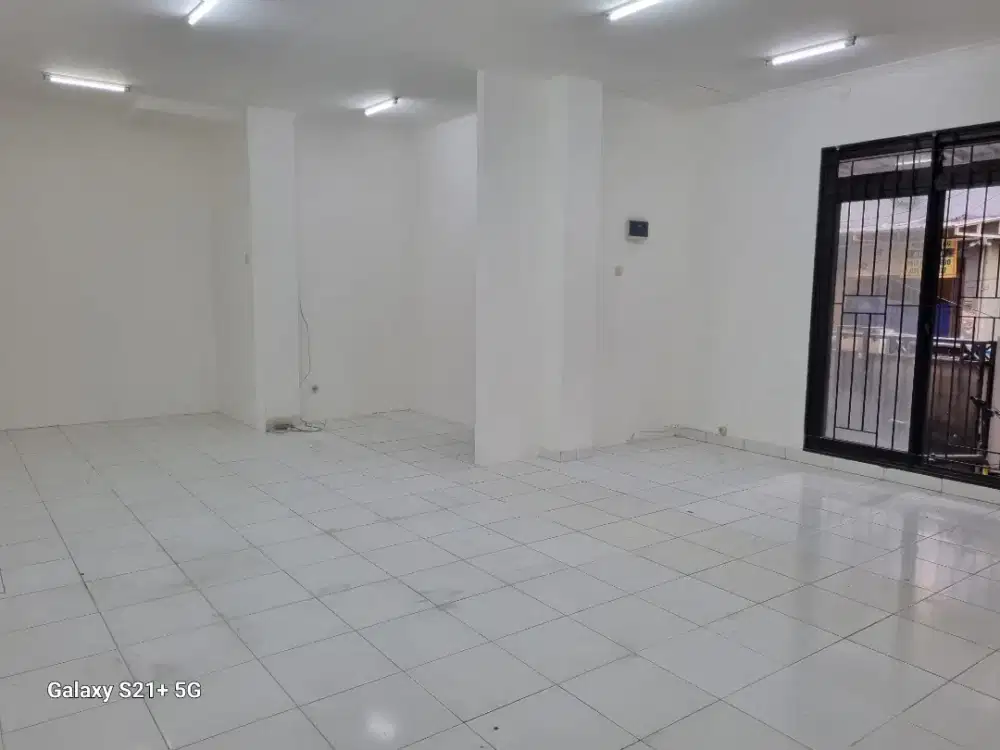 Ruangan Usaha di sewakan di Rawamangun