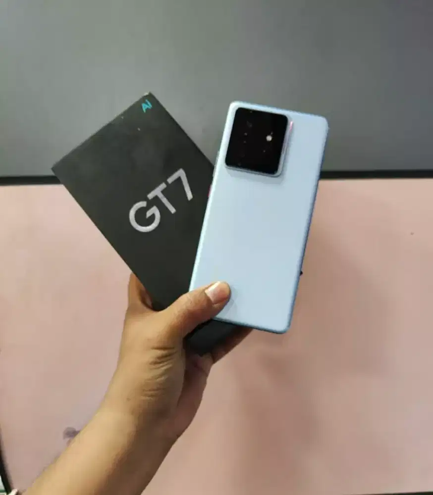 Ready Realme GT 7 12/256gb fullset, garansion juni 2026