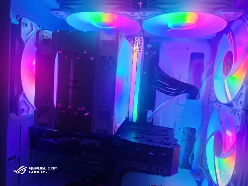 PC siap pakai i5 12400f rtx 4060 ram 32