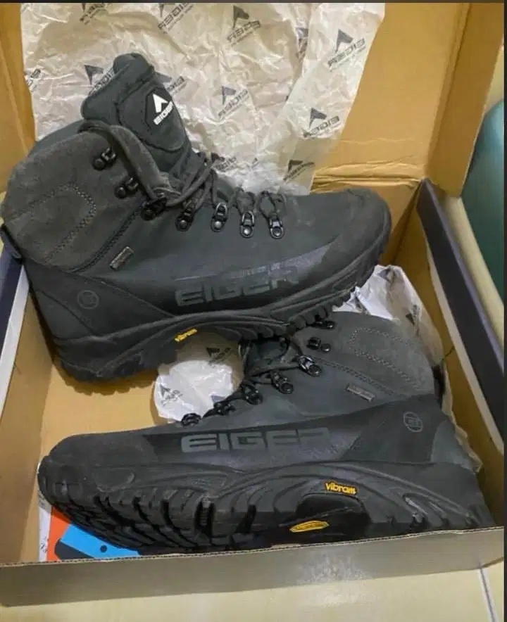 Eiger Plump 2 size : 43 | Baru sekali pakai | kondisi like new