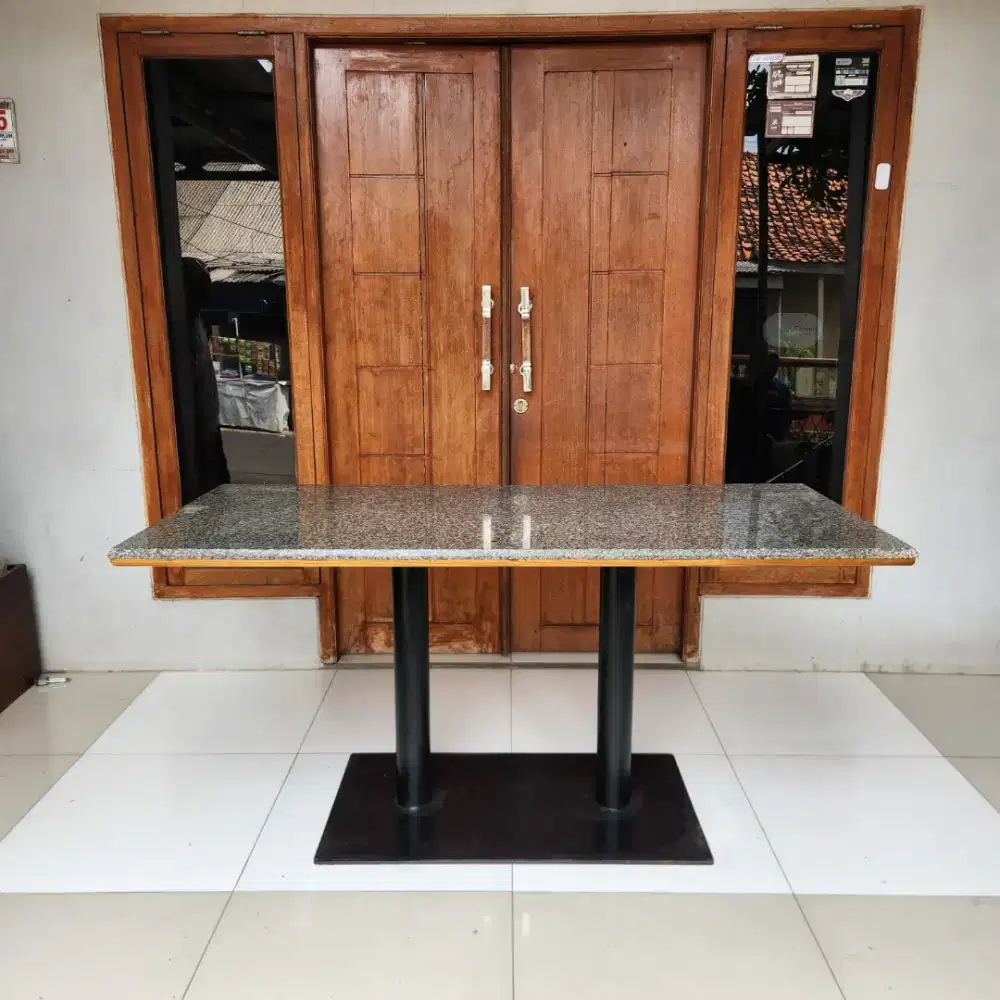 Meja Ex Cafe Granit