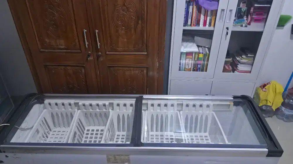 Freezer Box Refirgostar 545 Liter