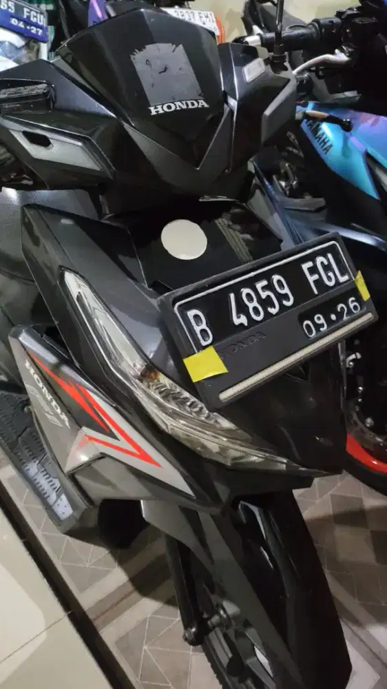 Vario 2016 surat2 lengkap 10.7juta nego alus