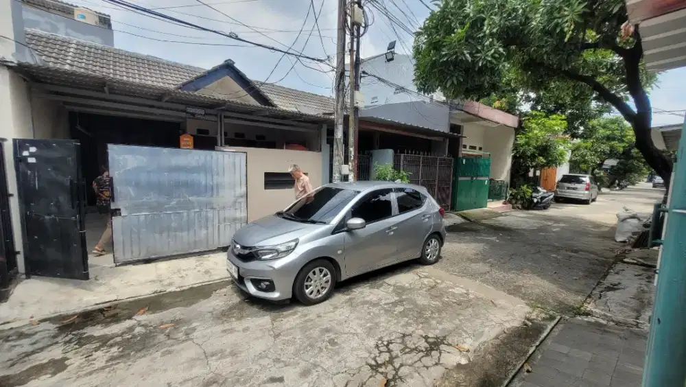 DI SEWAKAN Rumah di Poris Indah