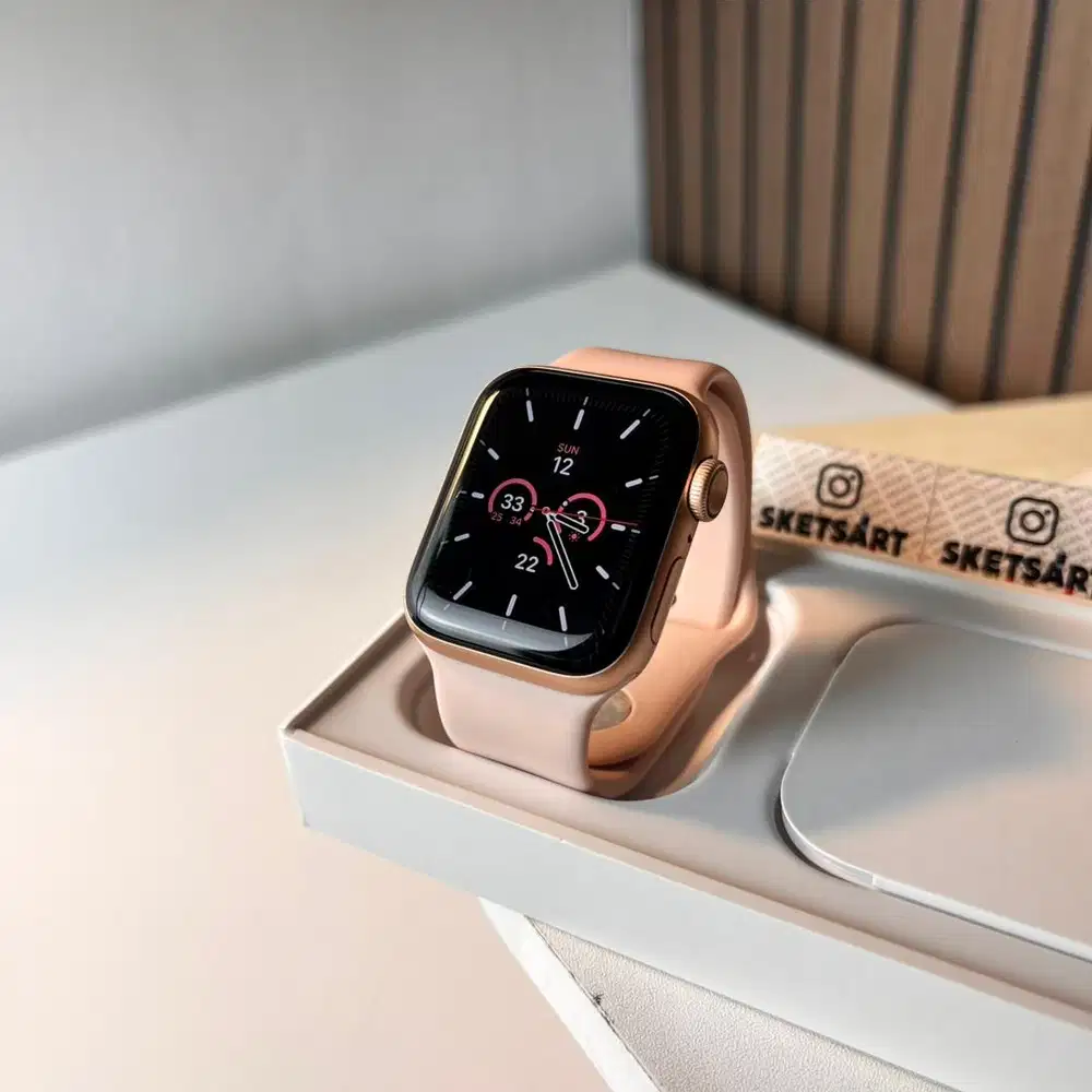 Apple Watch Series 4 40mm Gold iWatch