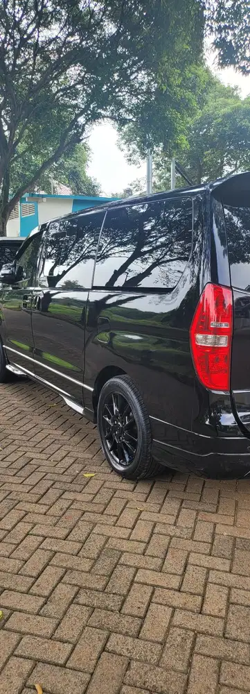 Hyundai H-1 2015 Bensin