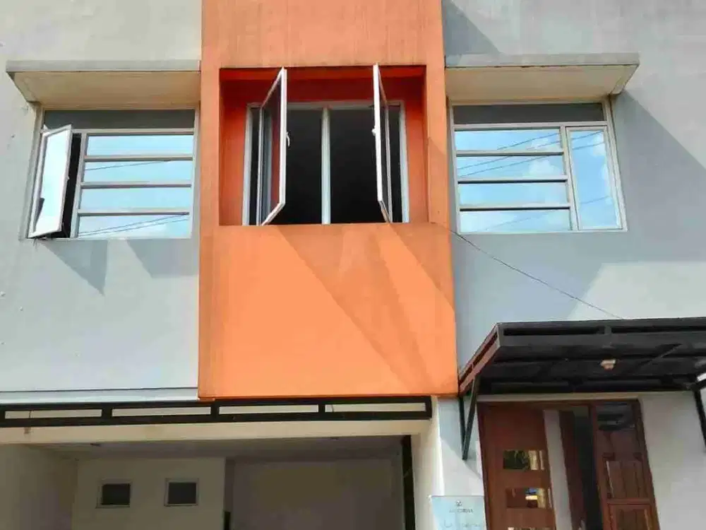 Rumah dengan rooftopnya dalam cluster di Sukmajaya Depok