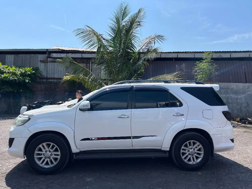 Dijual Fortuner Diesel TRD VNT 2013 – Kondisi Istimewa, Service Rutin!