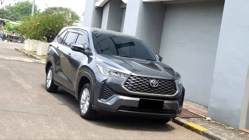 Toyota Kijang Innova Zenix 2.0 V CVT Bensin Non Hybrid AT 2023/2024