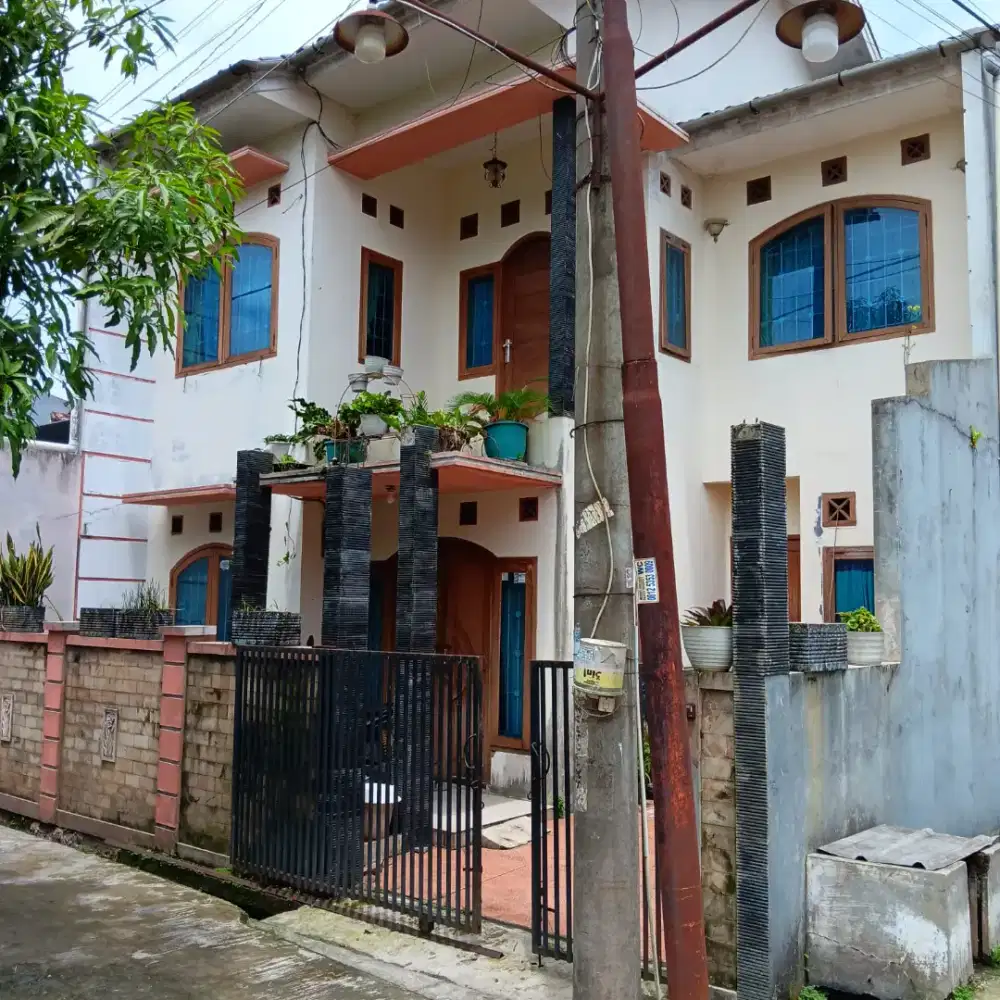 Rumah dijual di sukahati cibinong